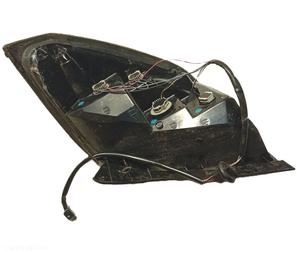 Lampa lewa tył Opel Antara - 2