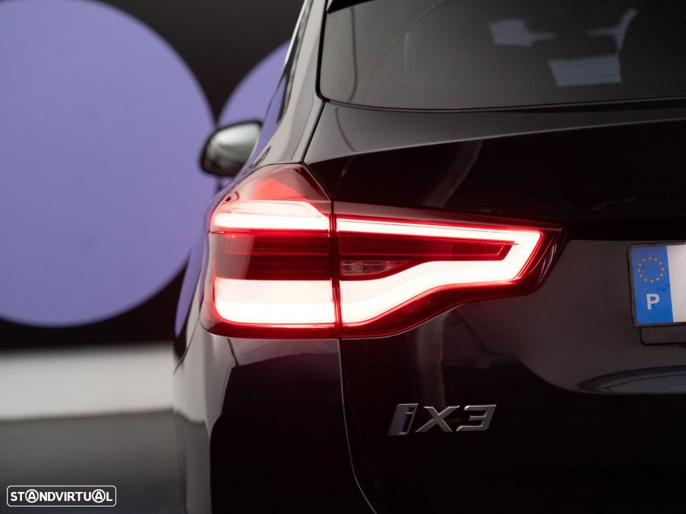 BMW iX3 Impressive - 11