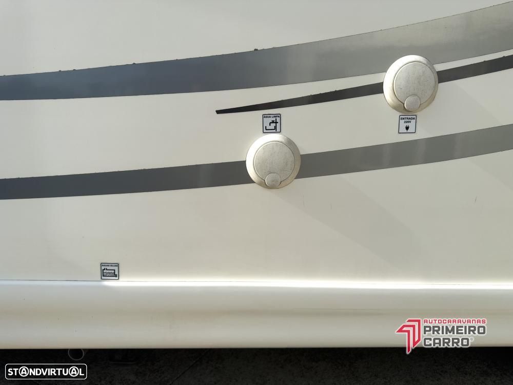 McLouis MC4 Cama central e basculante - 48