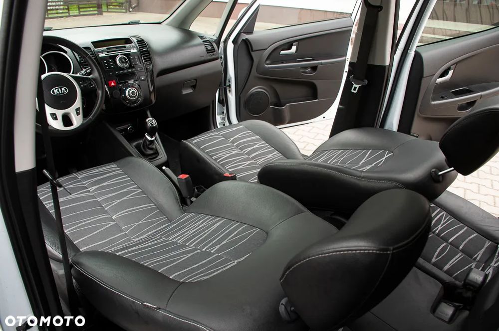 Kia Venga - 19