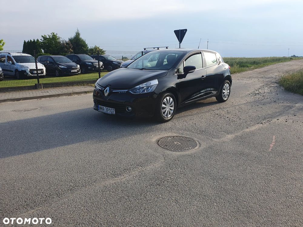 Renault Clio 1.2 16V Life - 23