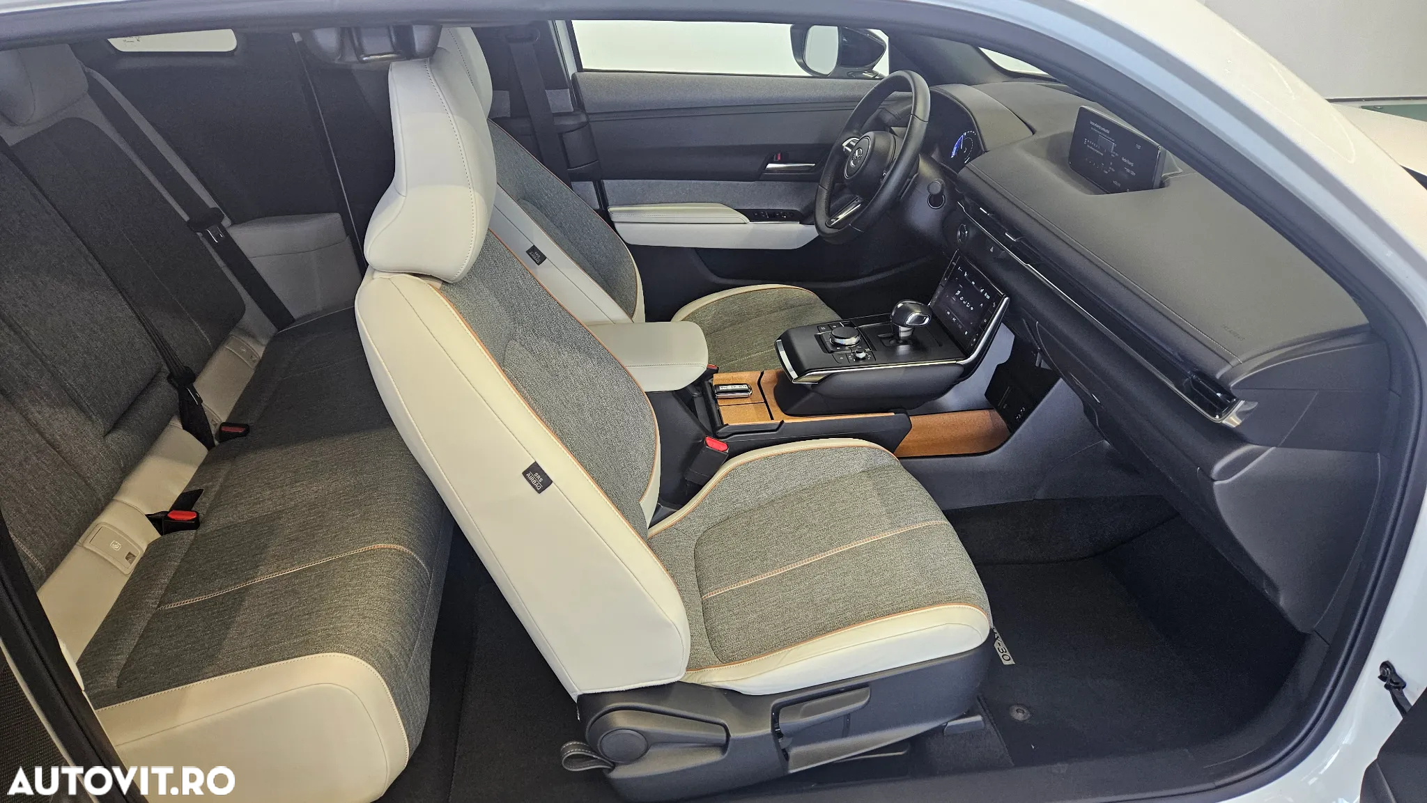 Mazda MX-30 e-SKYACTIV - 15