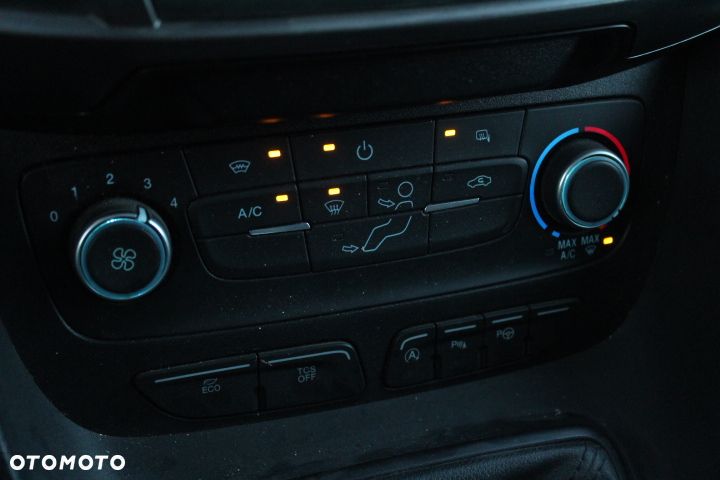 Ford TRANSIT CONNECT - 5