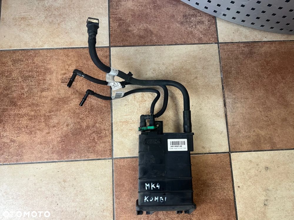 FILTR WĘGLOWY FORD FOCUS MK4 JX61-9E857-CA  HTB HATCHBACK  JX61-9E857-AB KOMBI - 2