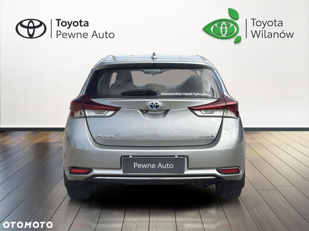 Toyota Auris - 4