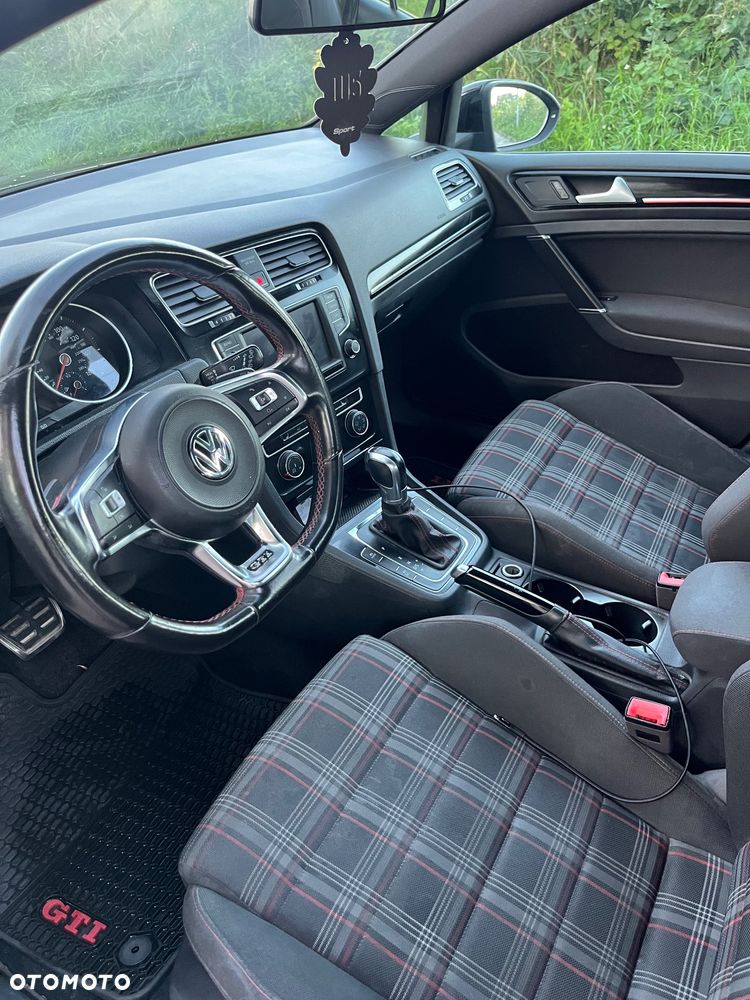 Volkswagen Golf 2.0 TSI BMT GTI DSG - 22