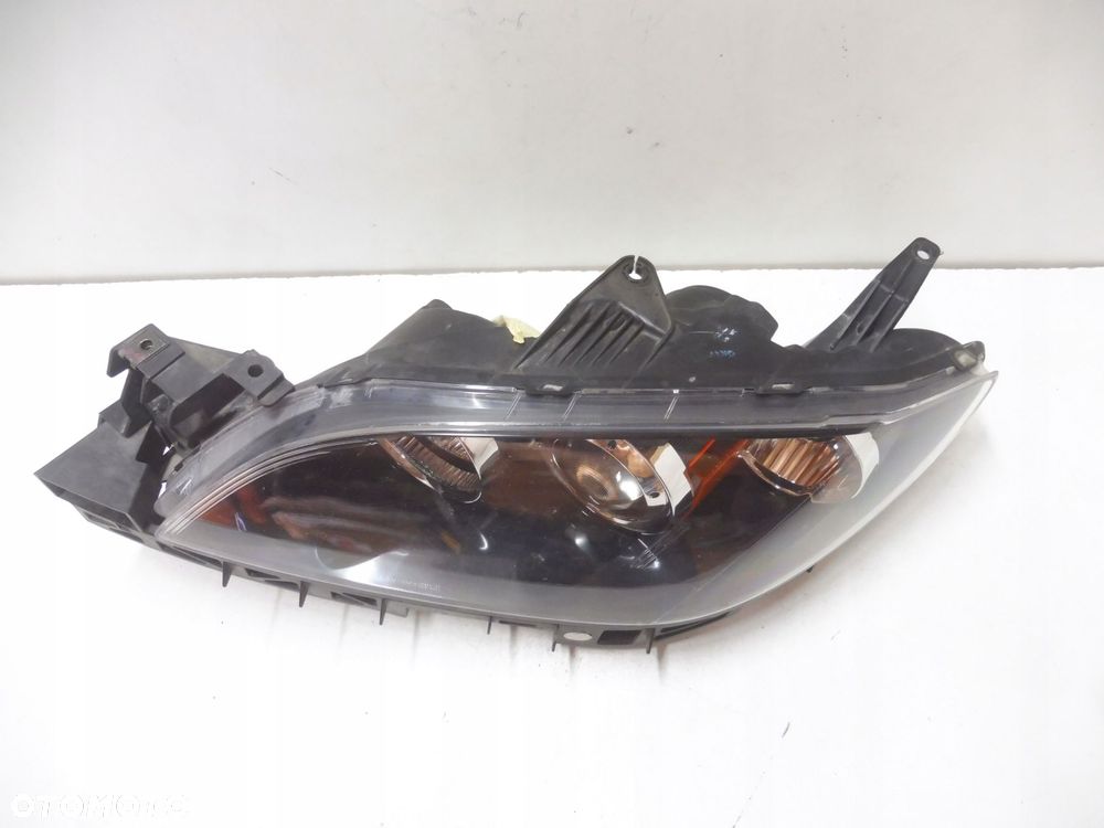mazda 3 05r lampa lewa zwykla - 2
