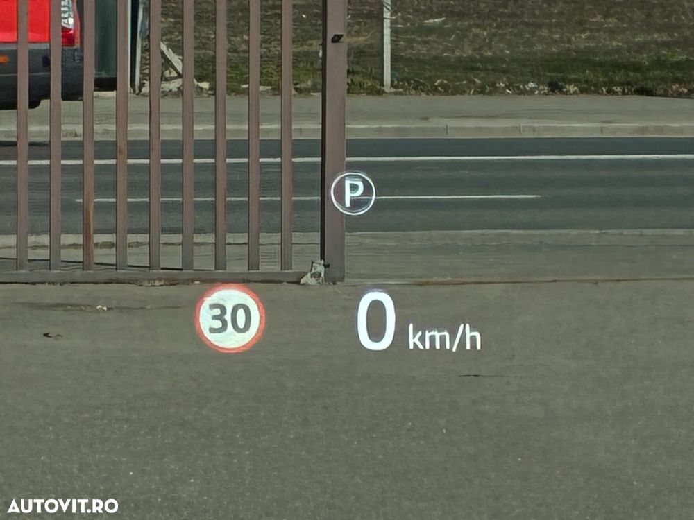 Land Rover Range Rover 4.4 V8 P530 HSE - 35