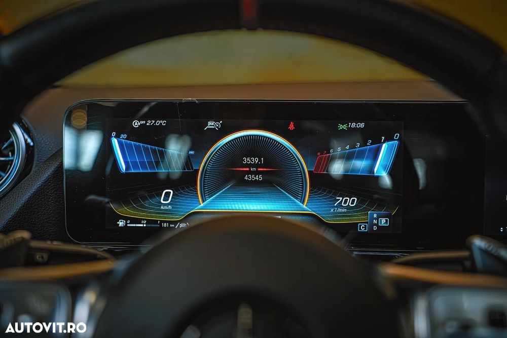 Mercedes-Benz GLA AMG 35 4MATIC Aut. - 26