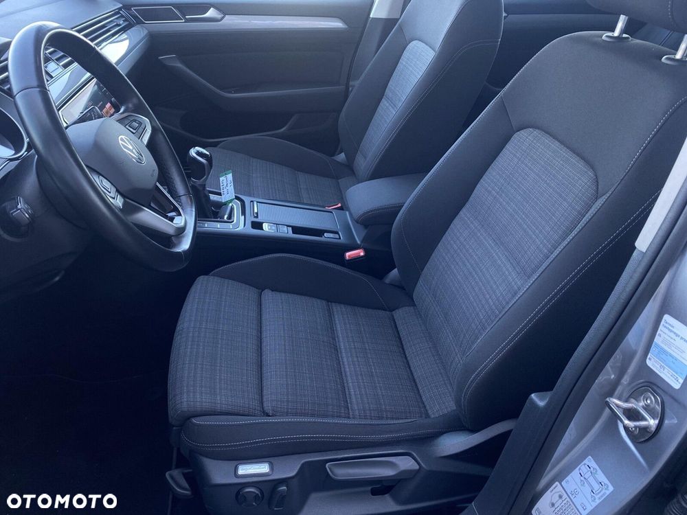 Volkswagen Passat Variant 2.0 TDI EVO Business - 11