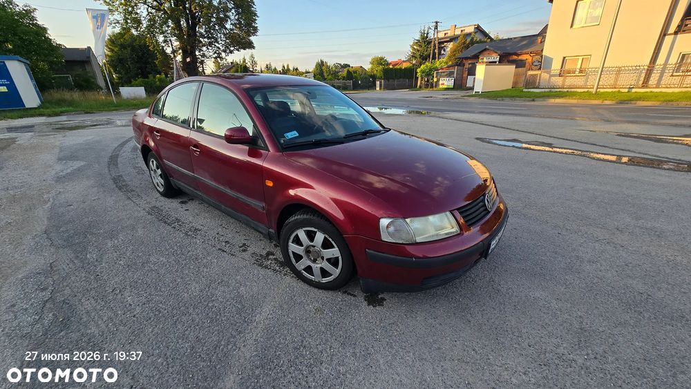 Volkswagen Passat 1.8 - 7