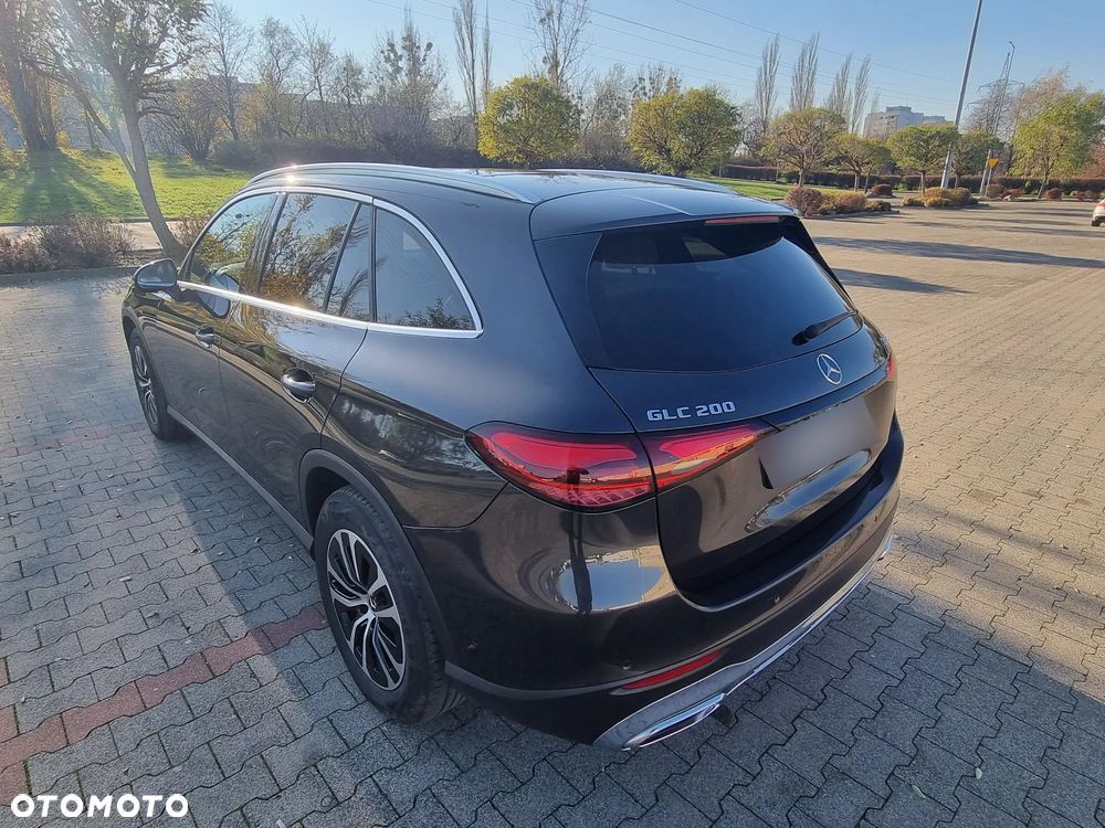 Mercedes-Benz GLC ver-200-4--matic - 9