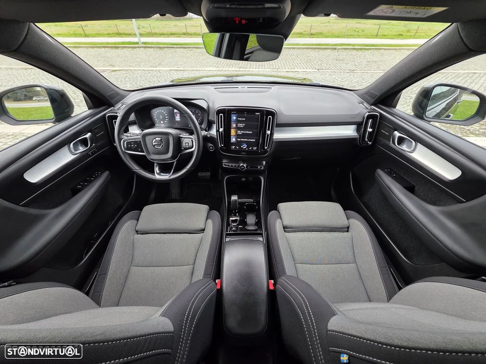 Volvo XC 40 1.5 T2 Plus Dark Auto - 7
