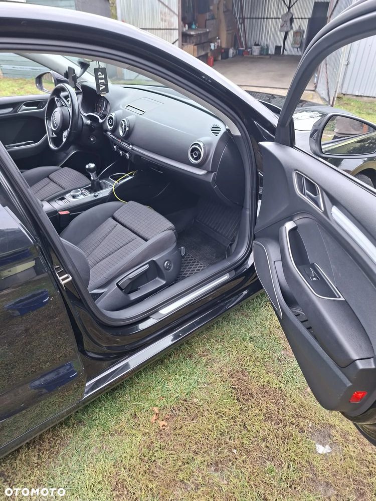 Audi A3 Limousine 2.0 TDI design - 9