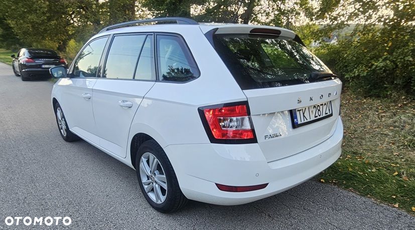 Skoda Fabia 1.0 Ambition Plus - 4