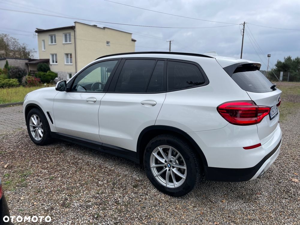BMW X3 xDrive20d Advantage - 7