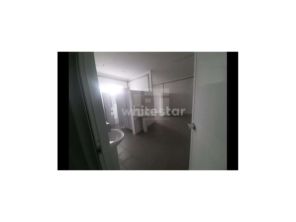 Armazém em venda conjunta com o 90729 - Grande imagem: 3/8