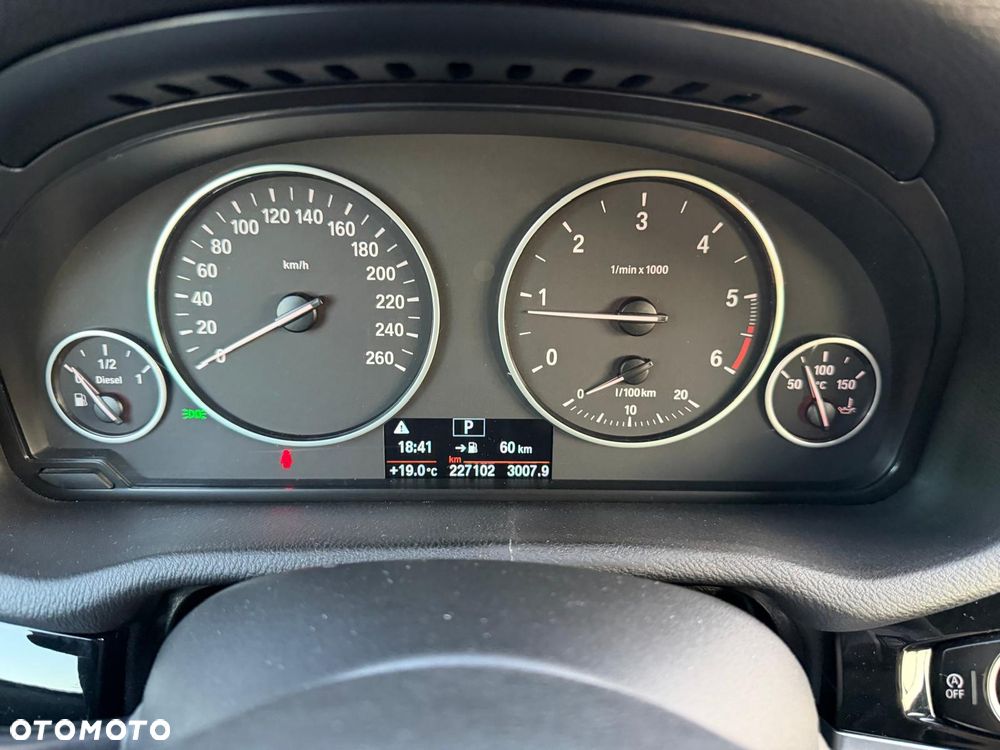 BMW X3 xDrive20d - 16
