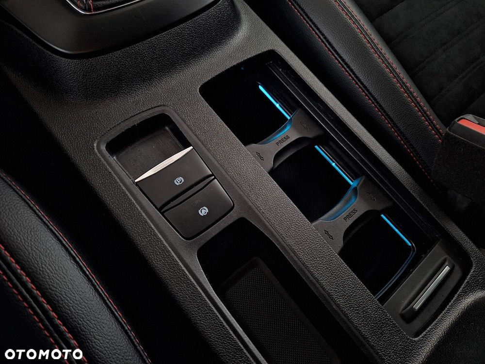 Ford Kuga 1.5 EcoBoost FWD ST-Line X - 39