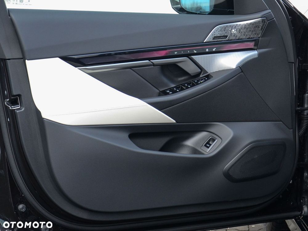 BMW Seria 5 540d xDrive mHEV - 21
