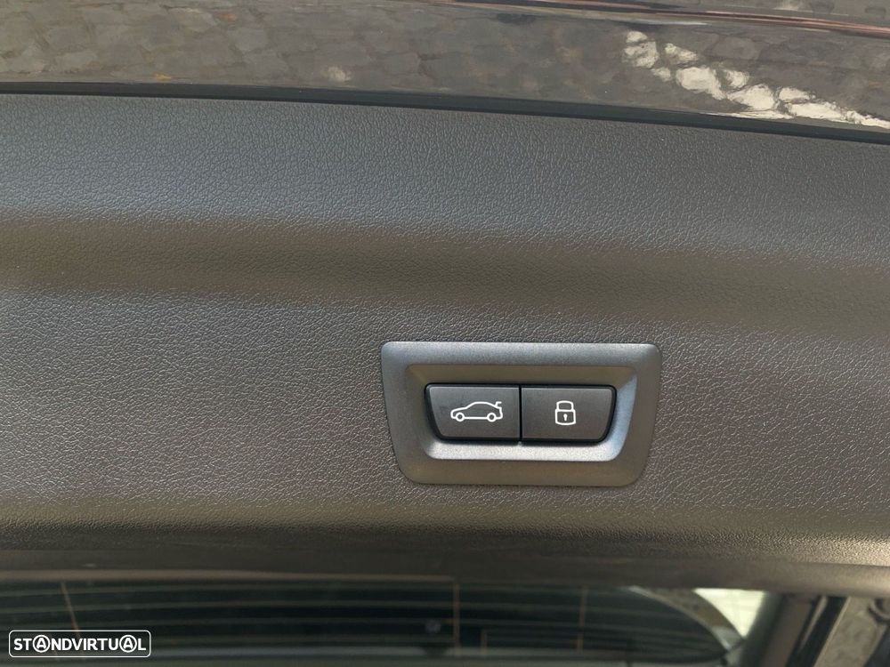 BMW iX1 eDrive20 Pack Desportivo M Pro - 21
