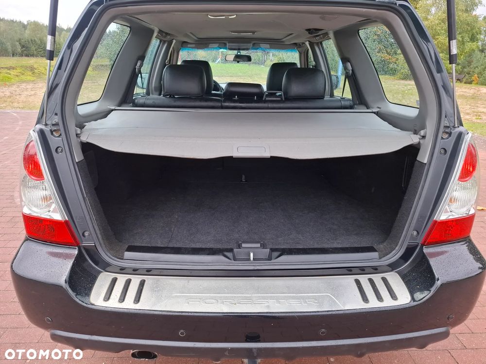 Subaru Forester 2.0 XC Celebration - 10
