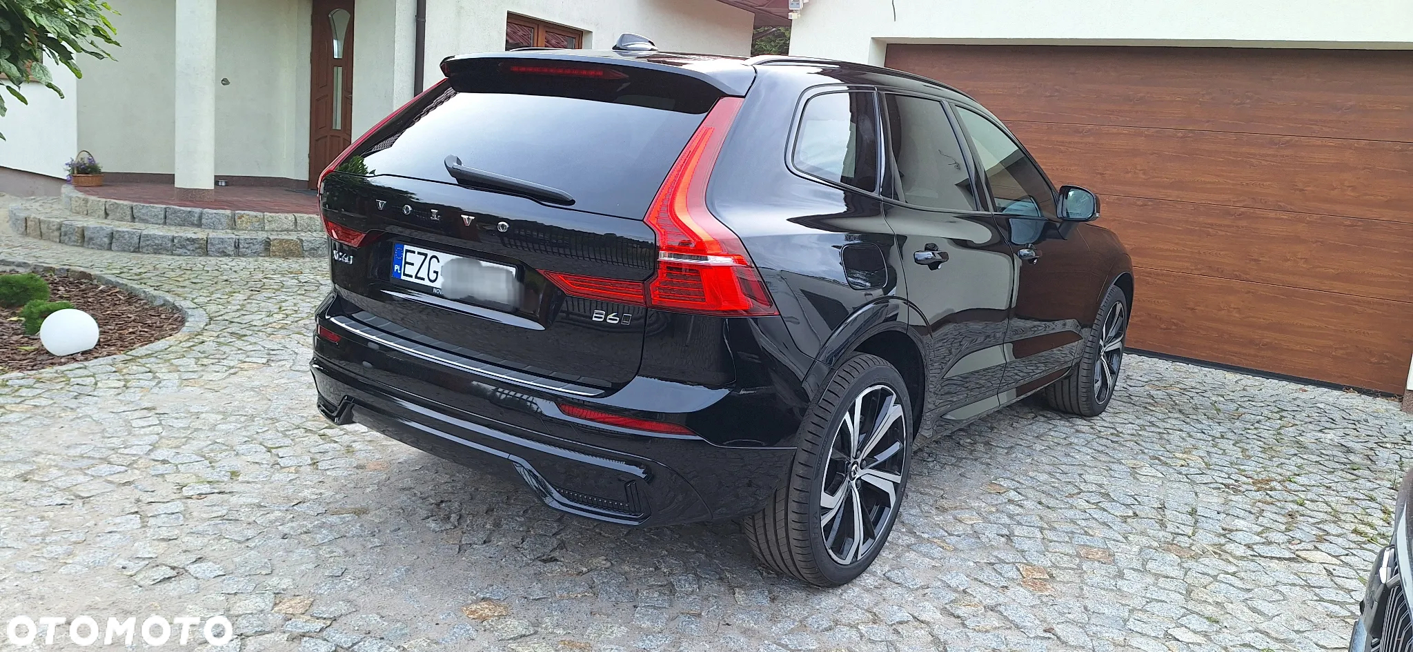 Volvo XC 60 B6 B AWD R-Design - 9