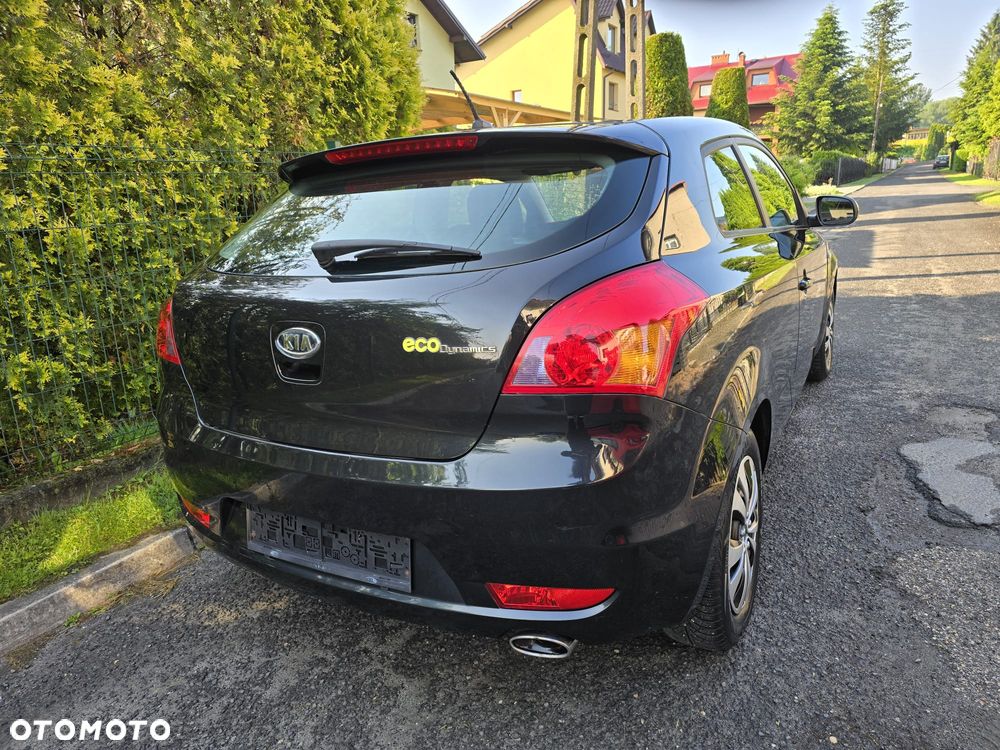 Kia ProCeed - 7