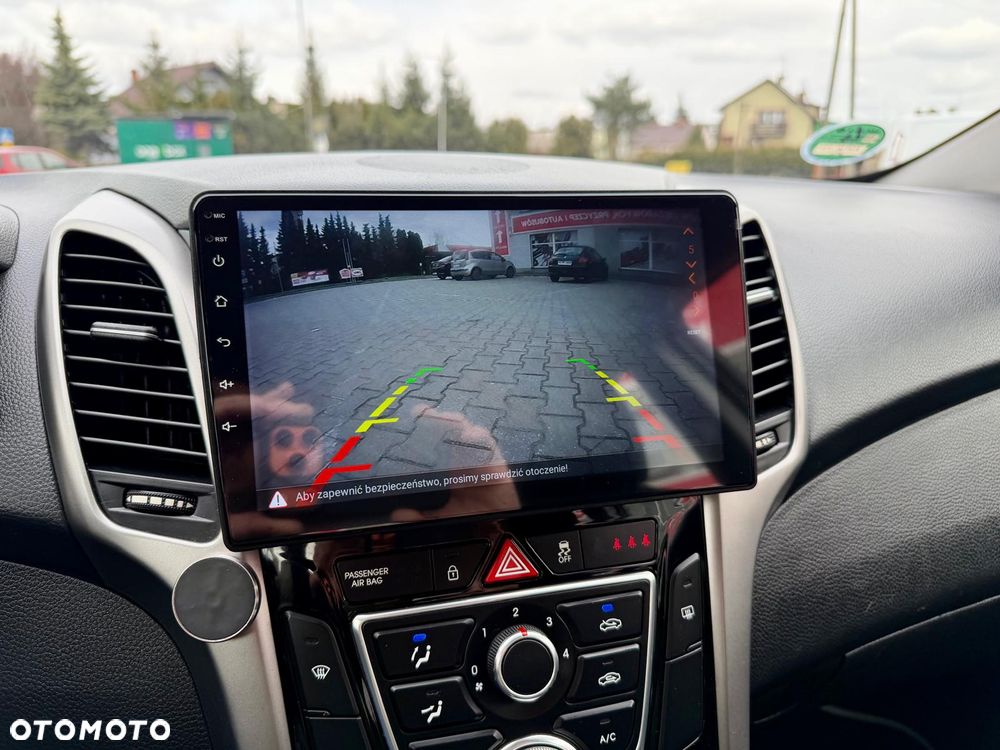 Hyundai i30 1.4 Premium - 6