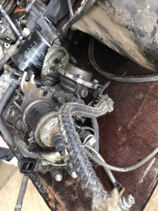 Pompa wtryskowa mitsubishi pajero 2 l200 2.5 - 3