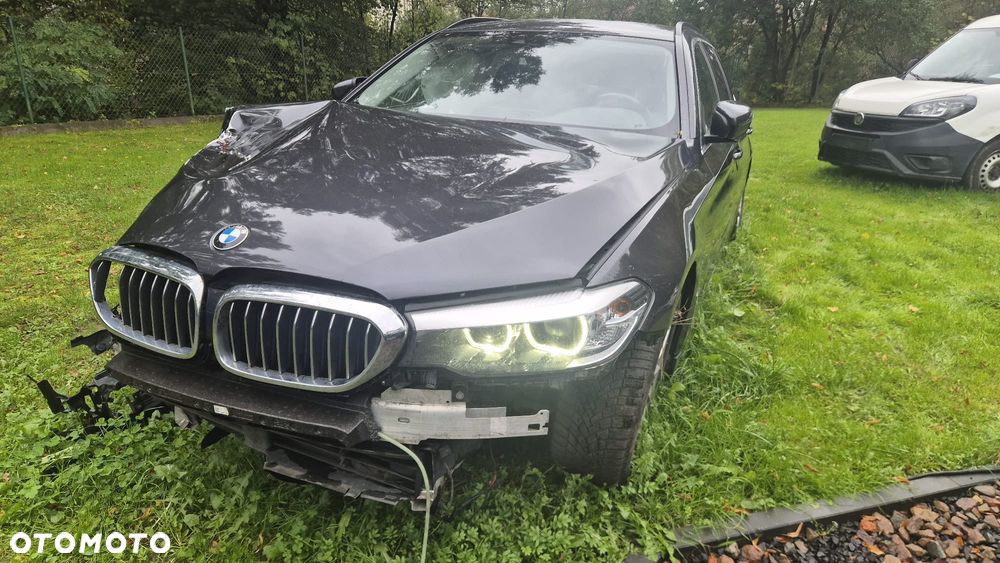 BMW Seria 5 520d Sport Line sport - 5