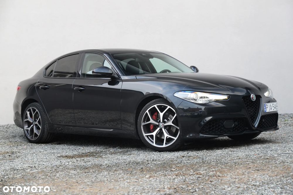 Alfa Romeo Giulia - 20