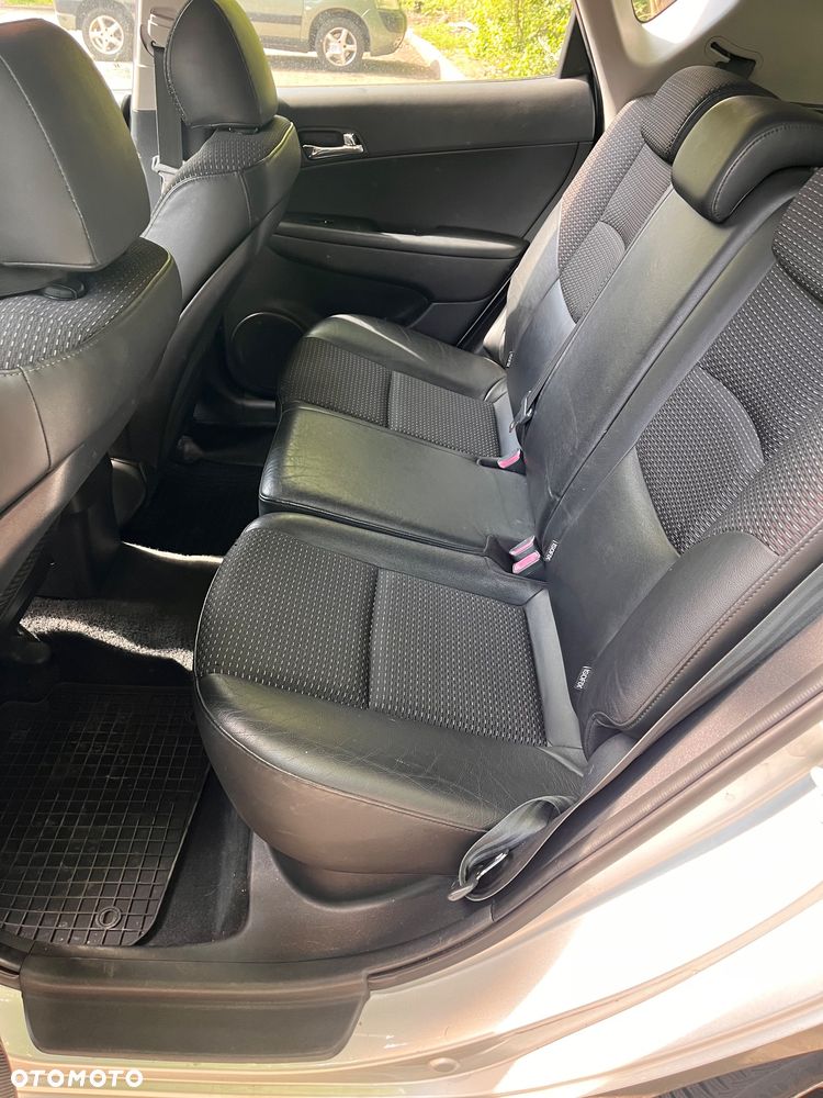 Hyundai i30 1.6 Comfort - 7