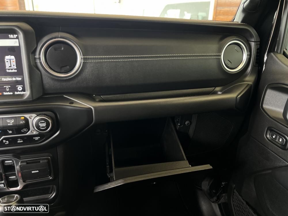 Jeep Wrangler Unlimited 2.0 TG 4xe Sahara - 29