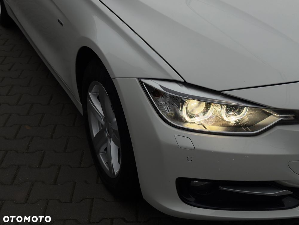 BMW Seria 3 318d Sport Line EU6 - 4