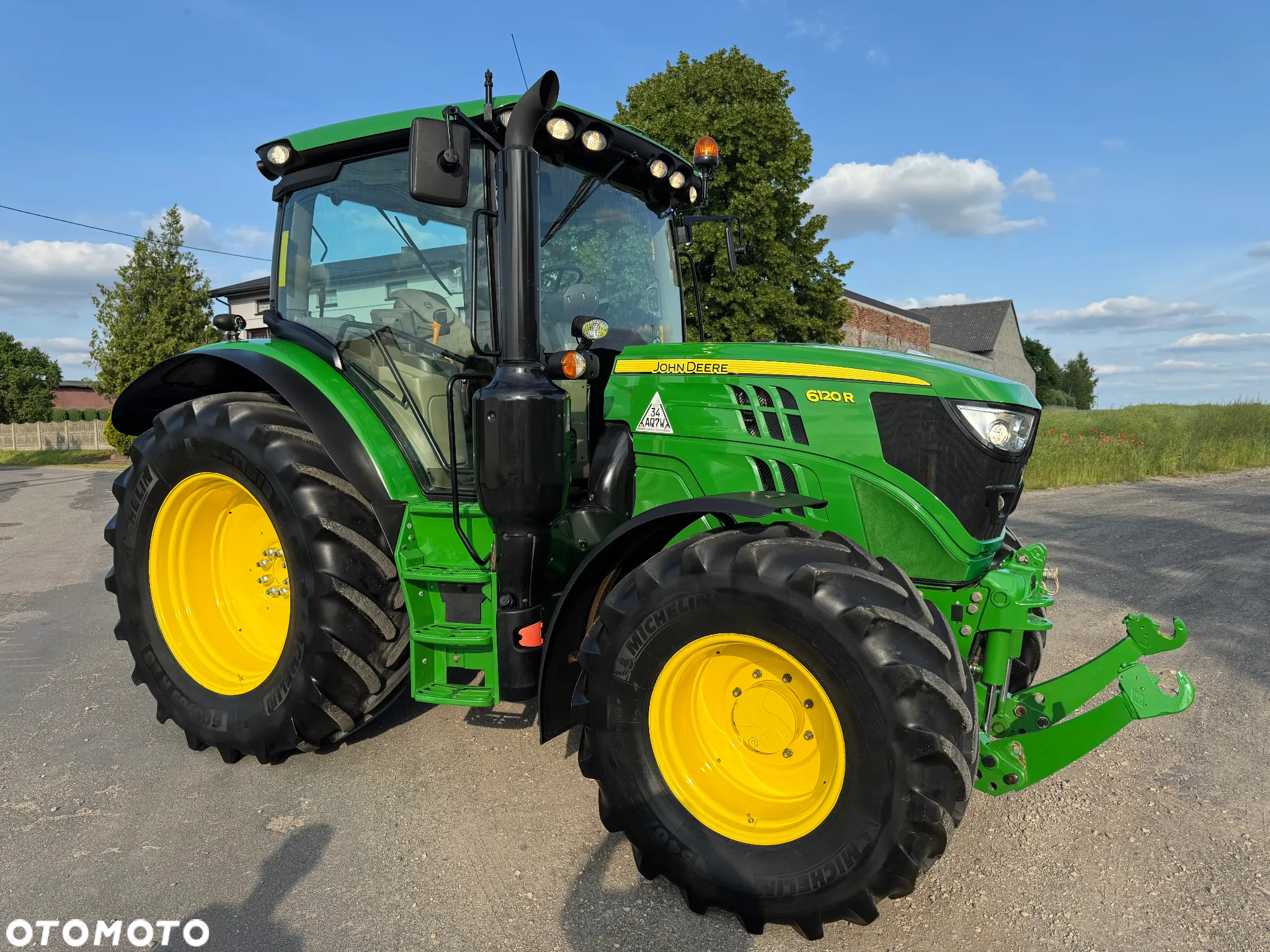 John Deere 6120R - 19