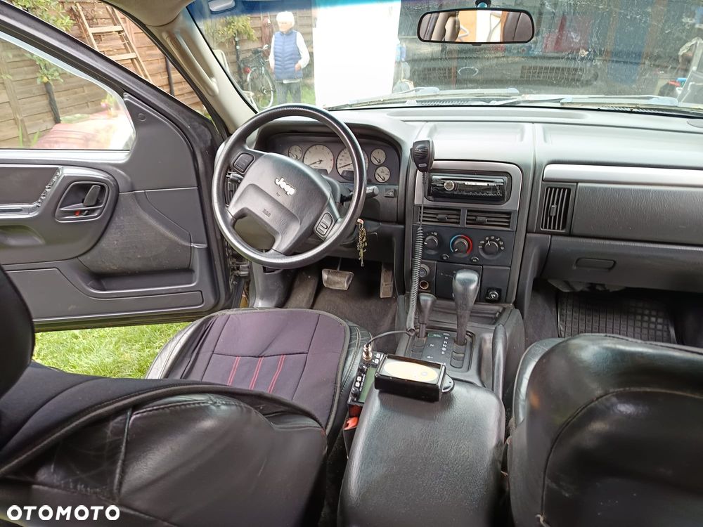 Jeep Grand Cherokee - 13