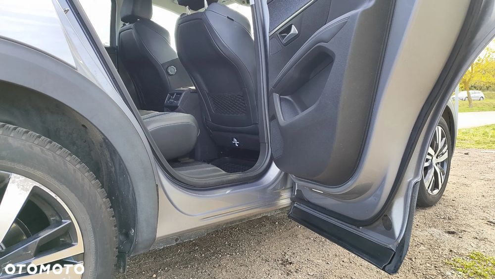 Peugeot 3008 1.5 BlueHDi Allure S&S EAT8 - 8