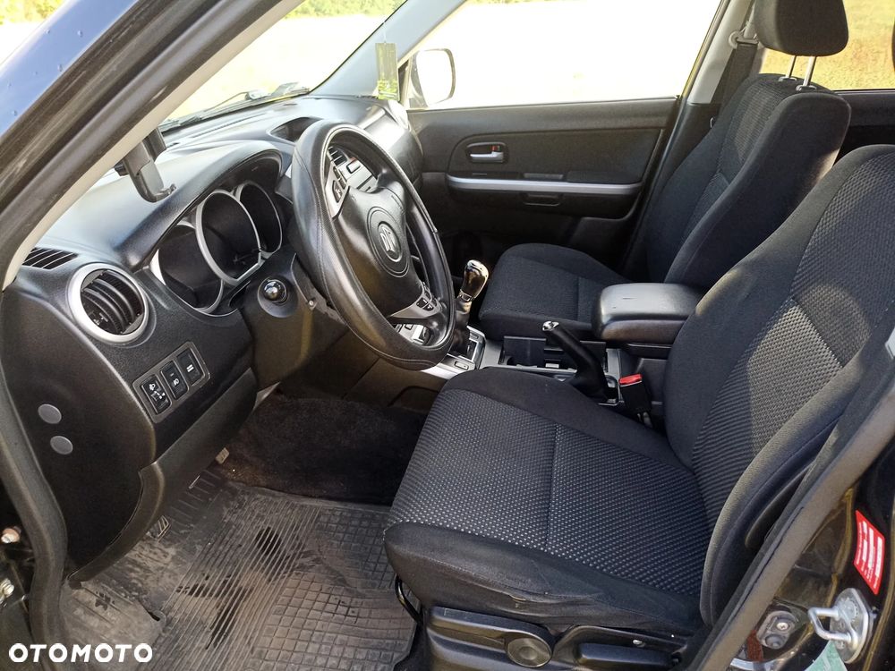 Suzuki Grand Vitara 1.9 DDiS - 8