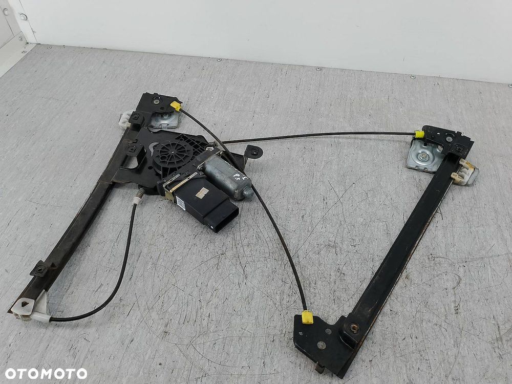 PODNOŚNIK SZYBY PRAWY PRZÓD SKODA OCTAVIA I 101448-201 - 1