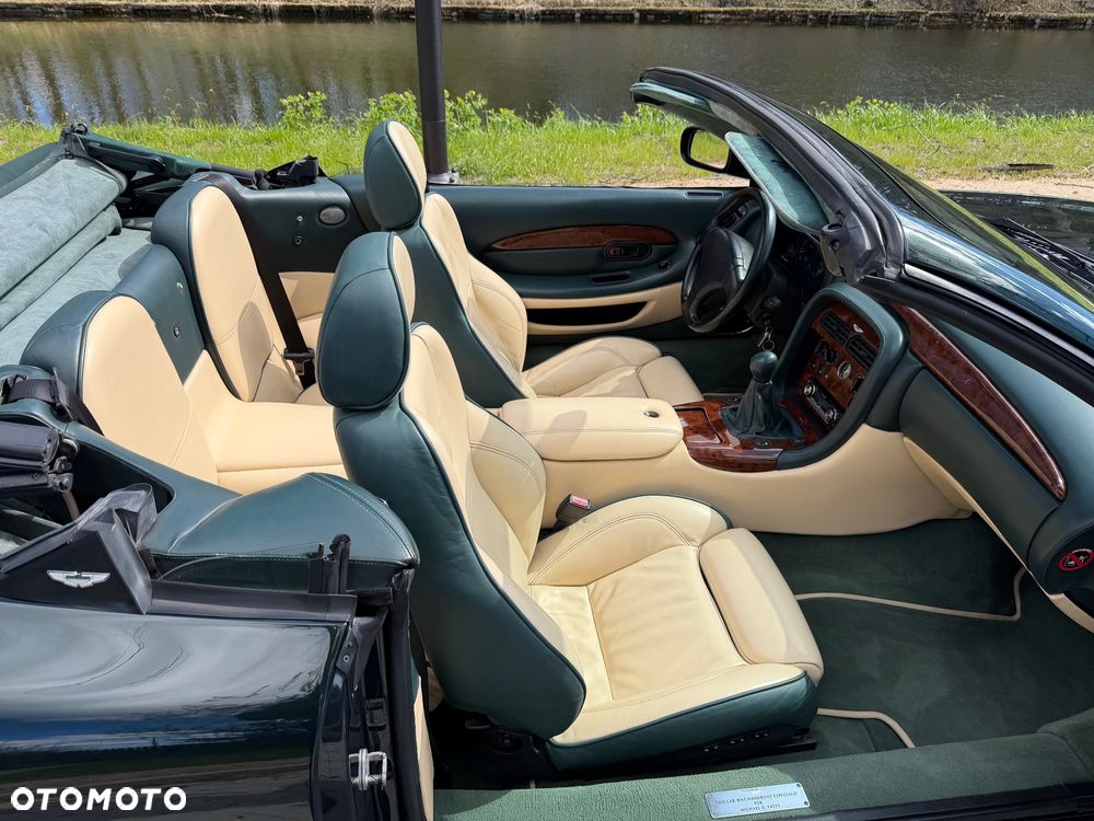 Aston Martin DB7 - 21