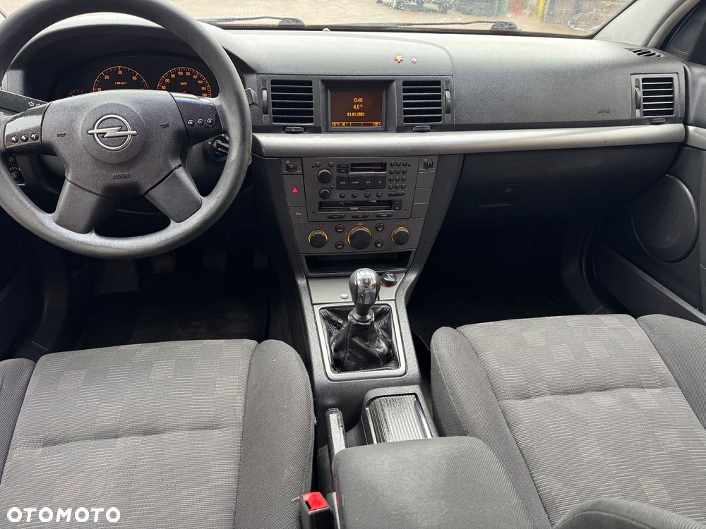 Opel Vectra GTS 2.2 DTI - 10