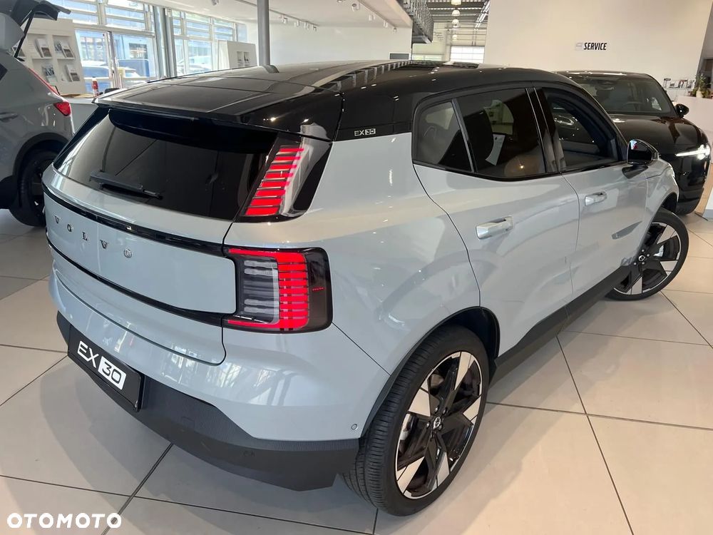 Volvo EX30 Twin Motor Performance AWD Ultra - 4
