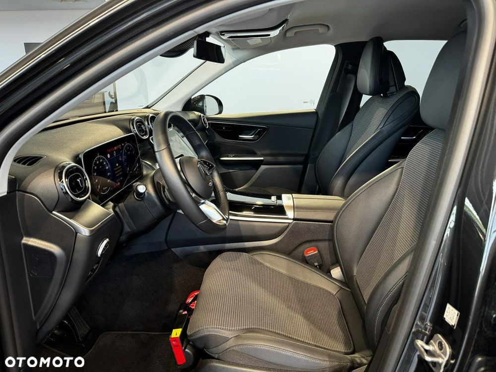 Mercedes-Benz GLC - 16