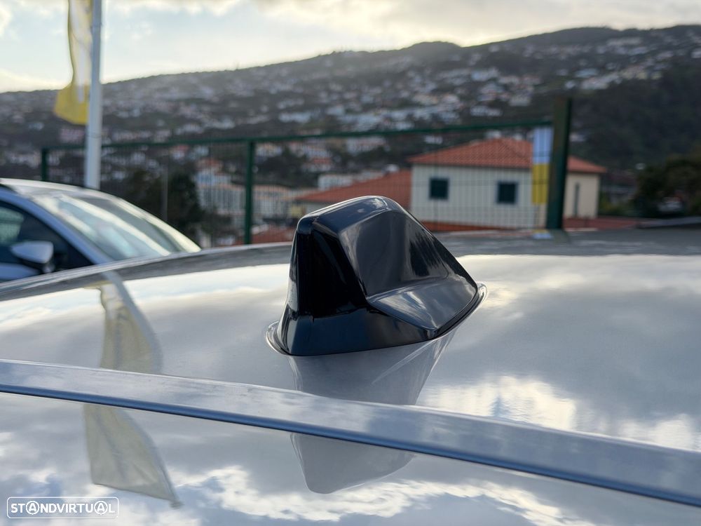 Peugeot 208 1.2 PureTech Active Pack - 4