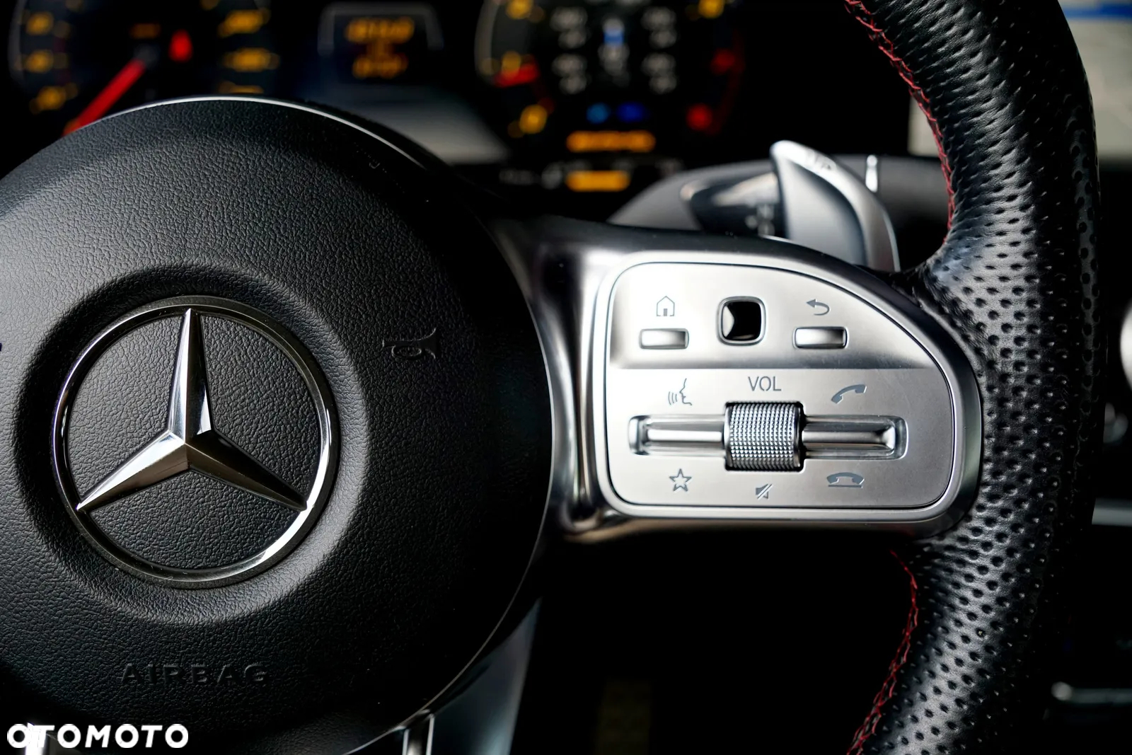 Mercedes-Benz Klasa E 53 AMG 4Matic AMG Speedshift 9G-MCT - 31