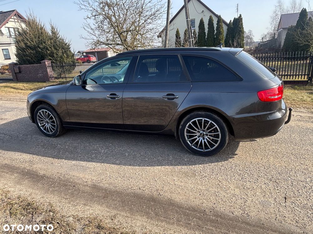 Audi A4 Avant 2.0 TDI DPF Ambition - 9