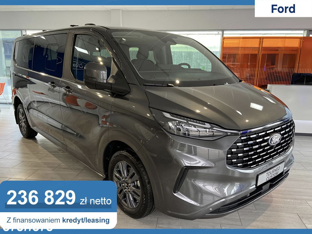 Ford Tourneo Custom - 1