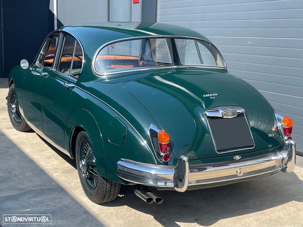 Jaguar MK II - 10