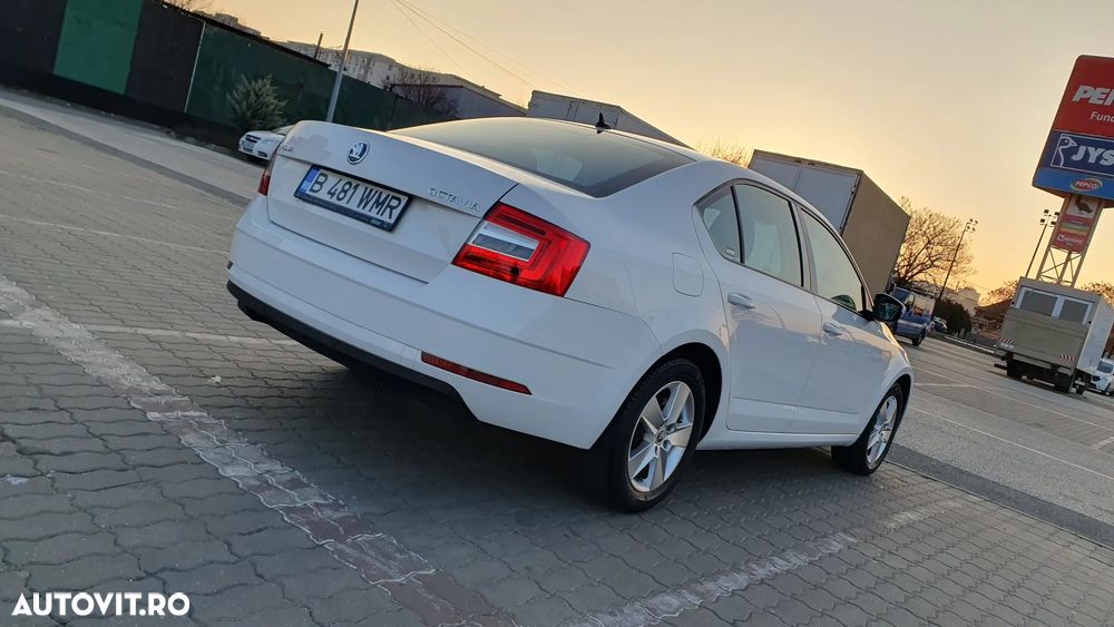 Skoda Octavia 1.6 TDI Style - 18